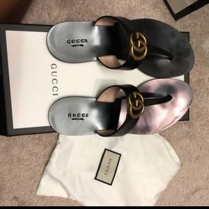 Gucci black GG thong sandals